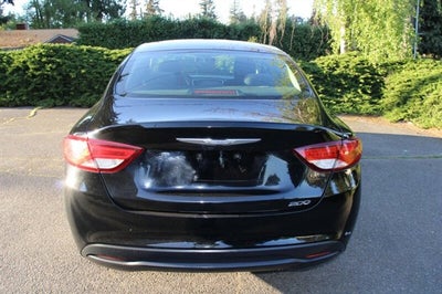 2016 Chrysler 200 LX