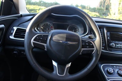 2016 Chrysler 200 LX