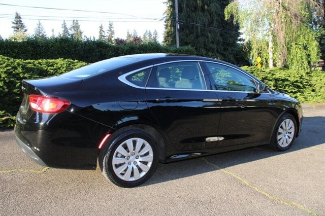 2016 Chrysler 200 LX
