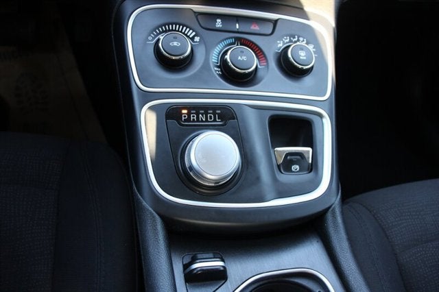 2016 Chrysler 200 LX