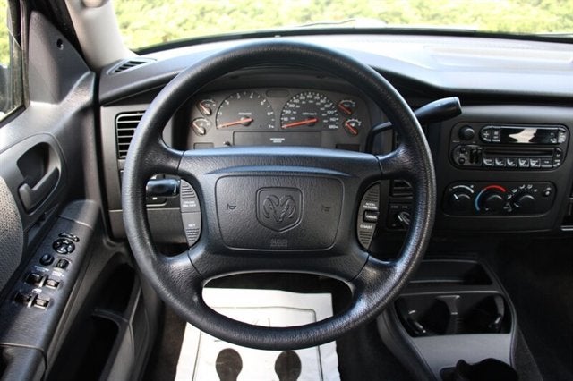 2003 Dodge Dakota Sport