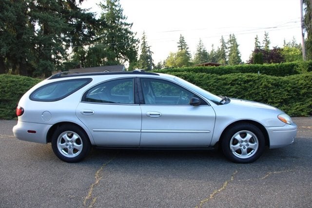 2005 Ford Taurus SE