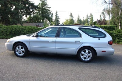 2005 Ford Taurus SE