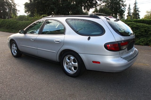 2005 Ford Taurus SE