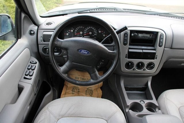 2005 Ford Explorer XLT ALL WHEEL DRIVE