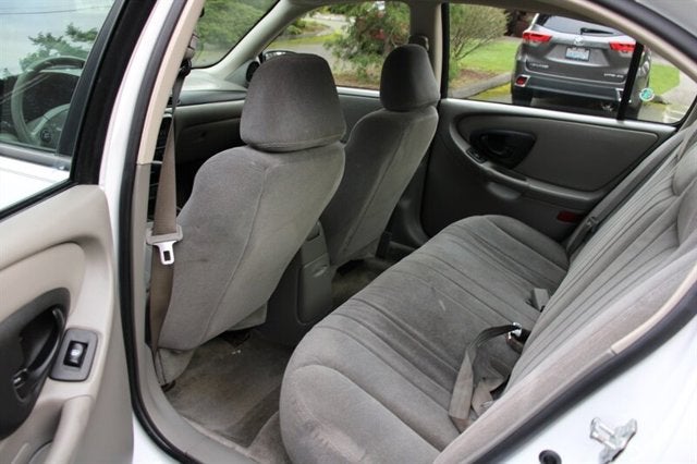 2004 Chevrolet Classic 4dr Sdn