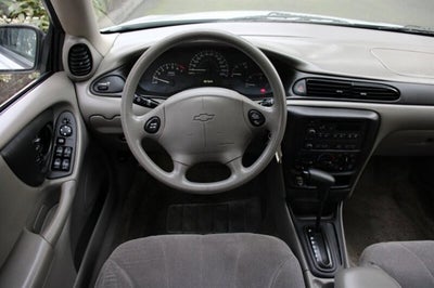 2004 Chevrolet Classic 4dr Sdn