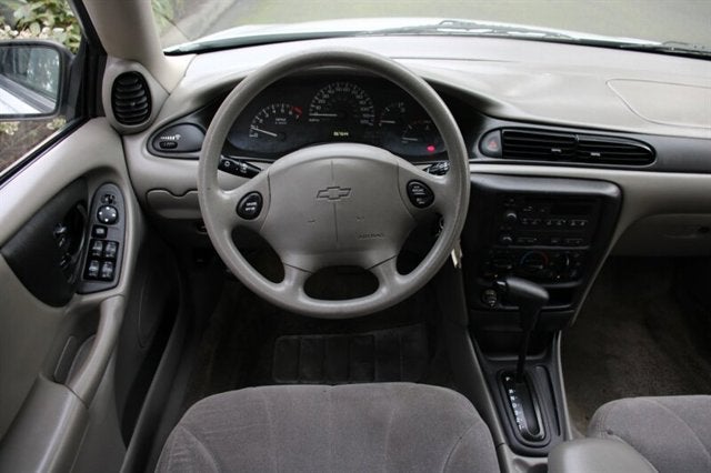 2004 Chevrolet Classic 4dr Sdn