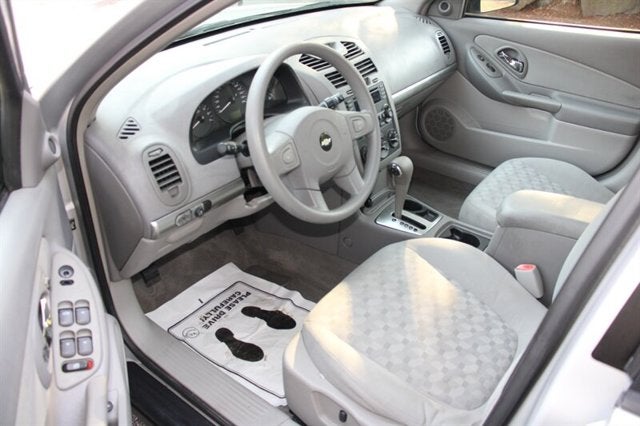 2004 Chevrolet Malibu LS