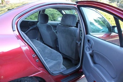 2002 Pontiac Grand Am SE1