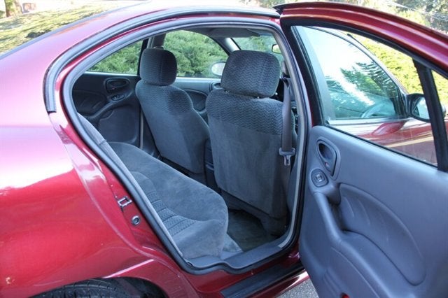 2002 Pontiac Grand Am SE1