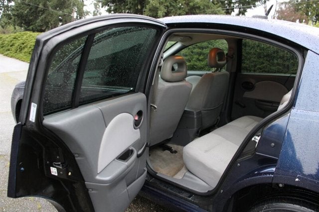 2007 Saturn Ion ION 2