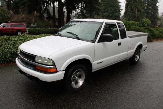 2002 Chevrolet S-10 LS