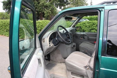 1998 Chevrolet Astro Passenger Base
