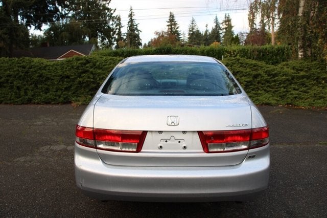 2004 Honda Accord Sdn LX