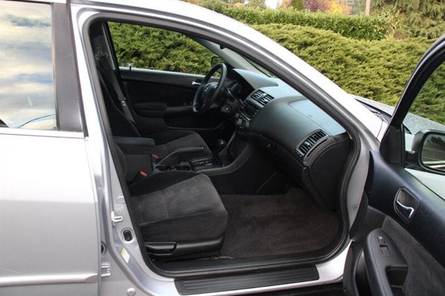 2004 Honda Accord Sdn LX
