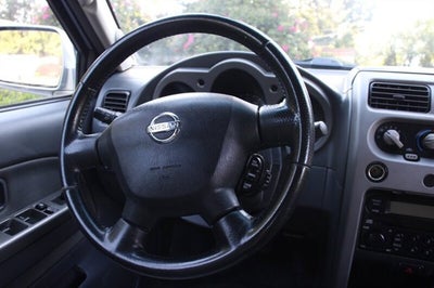 2002 Nissan Frontier 4WD SE-V6