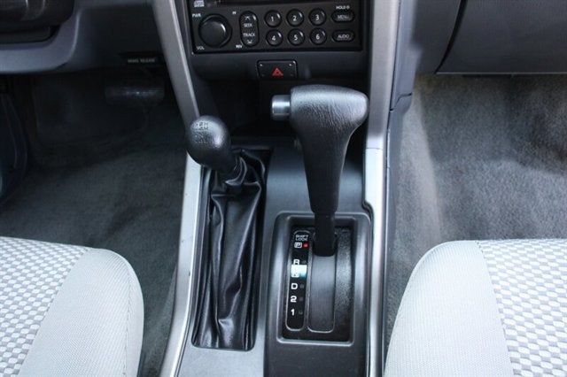 2002 Nissan Frontier 4WD SE-V6