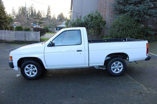 1996 Nissan Trucks 2WD XE 114K MILES