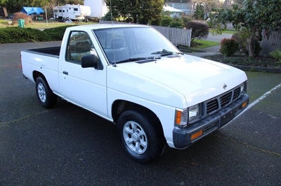1996 Nissan Trucks 2WD XE 114K MILES