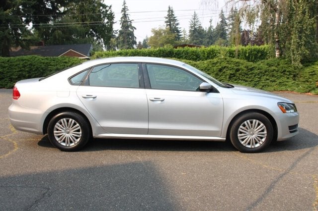 2014 Volkswagen Passat 2.5L S PZEV