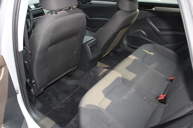2014 Volkswagen Passat 2.5L S PZEV