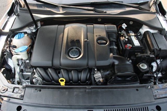 2014 Volkswagen Passat 2.5L S PZEV