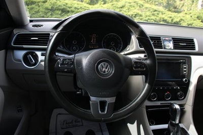2013 Volkswagen Passat SE PZEV