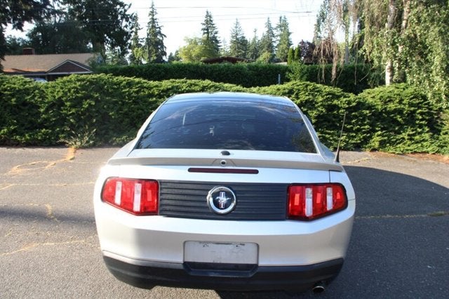 2010 Ford Mustang V6 Premium 1-owner