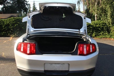 2010 Ford Mustang V6 Premium 1-owner