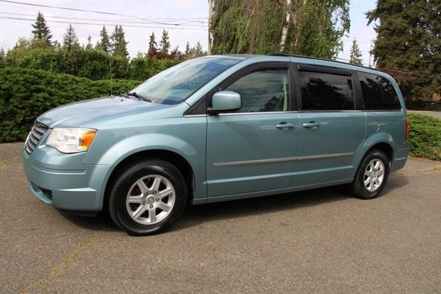 2010 Chrysler Town & Country Touring