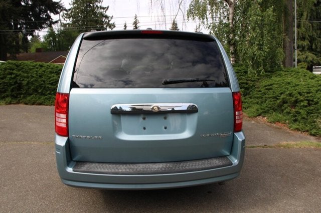 2010 Chrysler Town & Country Touring