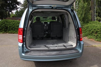 2010 Chrysler Town & Country Touring