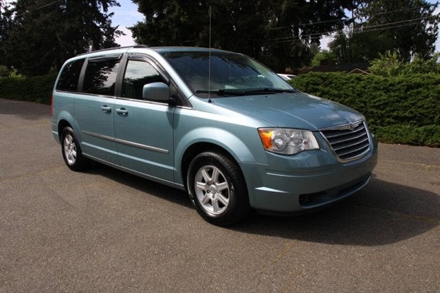 2010 Chrysler Town & Country Touring