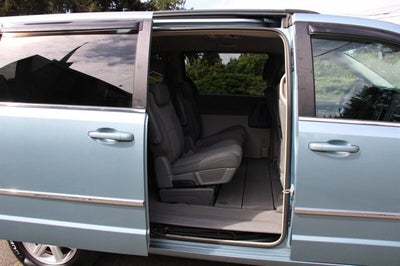 2010 Chrysler Town & Country Touring