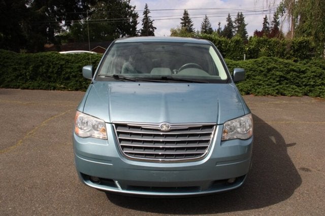2010 Chrysler Town & Country Touring