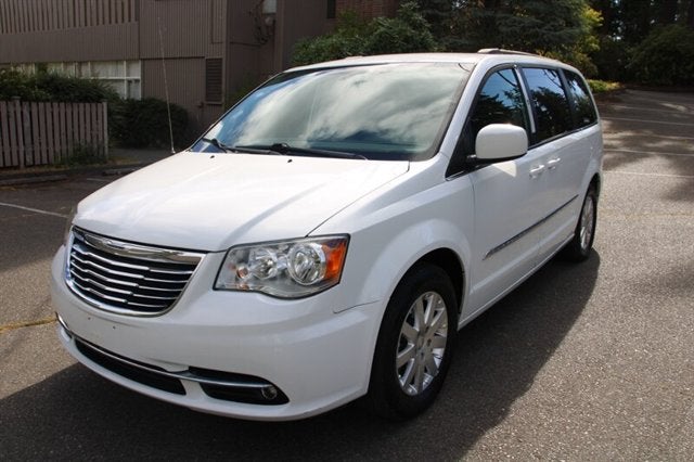 2016 Chrysler Town & Country Touring