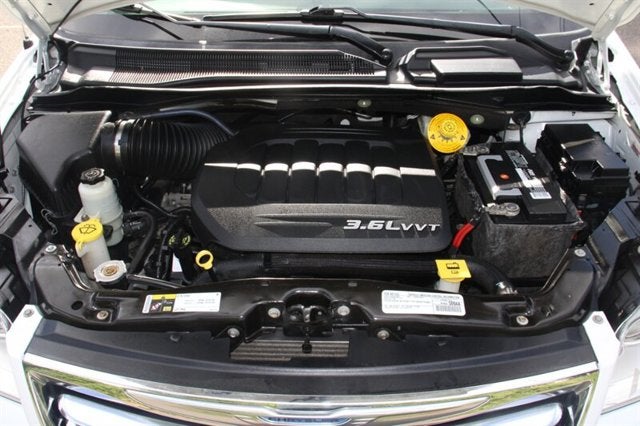 2016 Chrysler Town & Country Touring