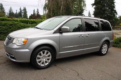 2014 Chrysler Town & Country Touring