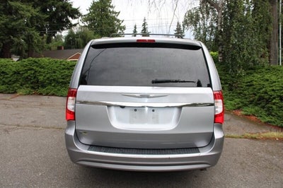 2014 Chrysler Town & Country Touring