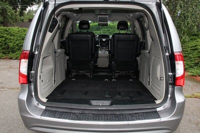 2014 Chrysler Town & Country Touring