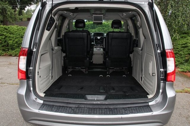 2014 Chrysler Town & Country Touring