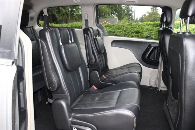 2014 Chrysler Town & Country Touring