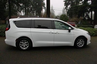2020 Chrysler Voyager LXI