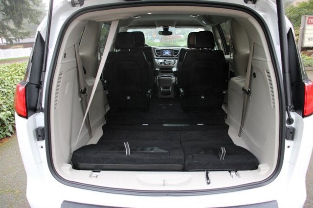 2020 Chrysler Voyager LXI