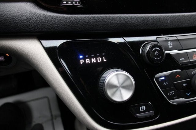 2020 Chrysler Voyager LXI