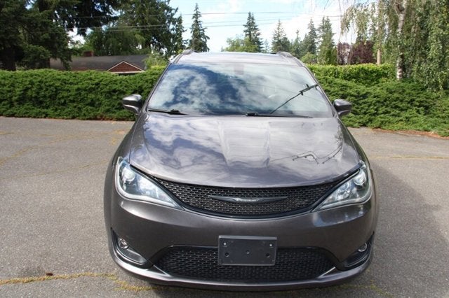 2020 Chrysler Pacifica Touring