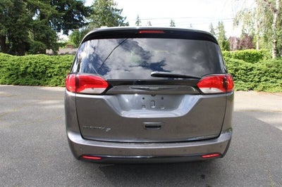2020 Chrysler Pacifica Touring