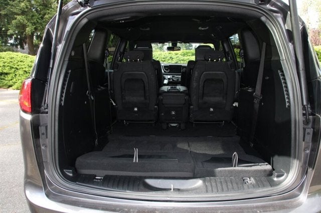 2020 Chrysler Pacifica Touring