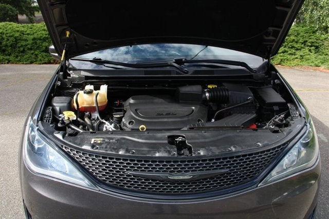 2020 Chrysler Pacifica Touring